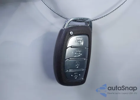 2018 Hyundai Tucson Value z USA, uszkodzony, nr VIN KM8J3CA25JU646718